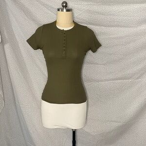 Small Army Olive Green Button Tight Y2K Tee Shirt Short Sleeve Cotton Blend Ribb